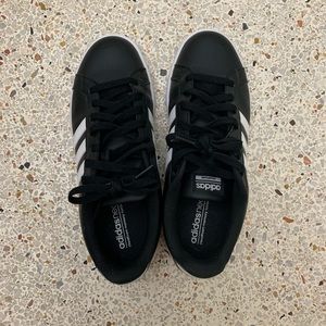 Adidas cloud foam sneakers